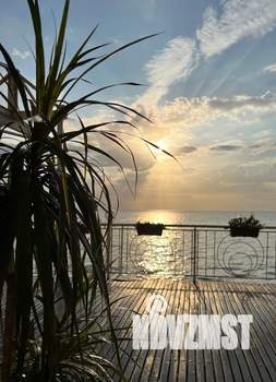 Дом 200м², 2-этажный, посуточно,