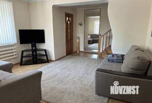 Дом 300м², 3-этажный, на длительный срок,