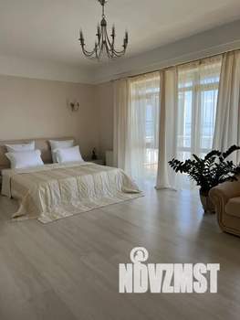 Дом 200м², 2-этажный, посуточно,