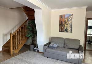 Дом 300м², 3-этажный, на длительный срок,