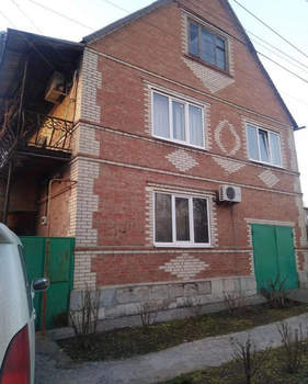 Дом 190м², 3-этажный, участок 4 сот.