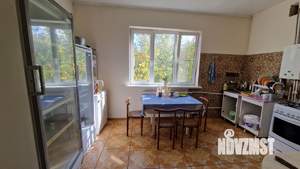 Дом 256м², 3-этажный, участок 9 сот.