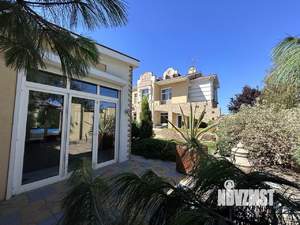 Дом 286м², 2-этажный, участок 10 сот.