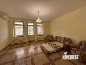 Дом 450м², 2-этажный, участок 4 сот.