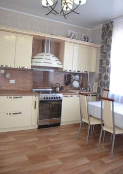 Дом 198м², 2-этажный, участок 7 сот.