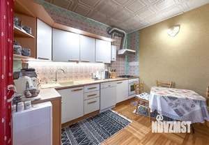 Дом 258м², 2-этажный, участок 15 сот.