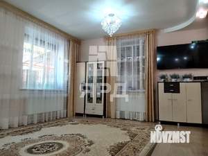 Дом 200м², 3-этажный, участок 3 сот.