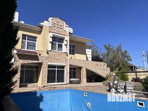 Дом 286м², 2-этажный, участок 10 сот.