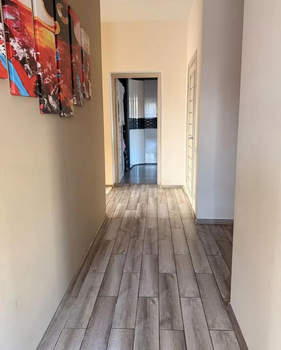 Дом 107м², 1-этажный, участок 4 сот.