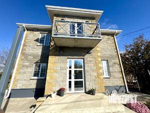 Дом 129м², 2-этажный, участок 4 сот.