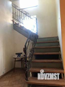 Дом 250м², 2-этажный, участок 5 сот.