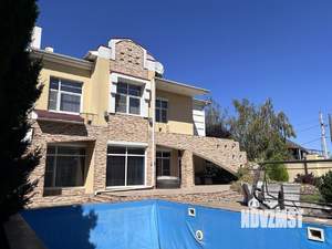 Дом 286м², 2-этажный, участок 10 сот.