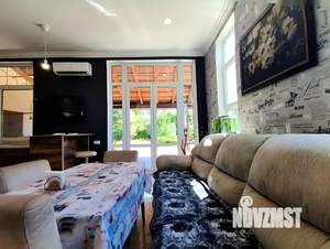 Дом 220м², 3-этажный, участок 6 сот.