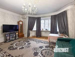 Дом 258м², 2-этажный, участок 15 сот.