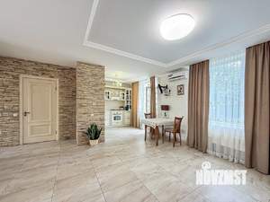 Таунхаус 110м², 2-этажный, участок 2 сот.