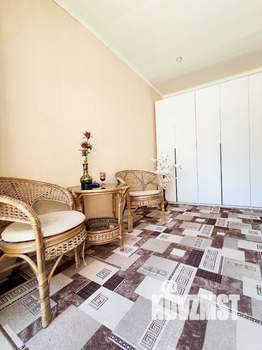 Дом 220м², 2-этажный, участок 4 сот.