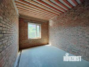 Дом 205м², 2-этажный, участок 6 сот.