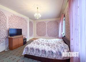 Дом 258м², 2-этажный, участок 15 сот.