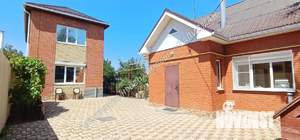 Дом 188м², 2-этажный, участок 5 сот.