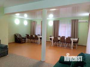 Дом 318м², 3-этажный, участок 4 сот.