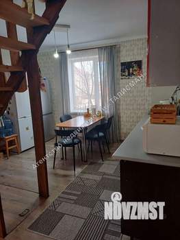 Дом 136м², 2-этажный, участок 6 сот.