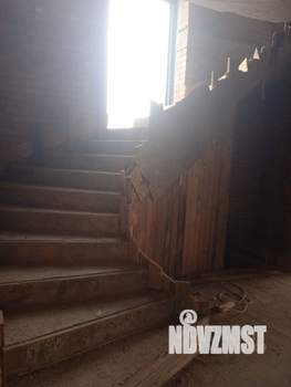 Дом 335м², 3-этажный, участок 6 сот.