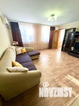 Дом 45м&sup2;, 2-этажный, посуточно, 