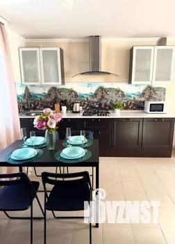 Дом 45м&sup2;, 2-этажный, посуточно, 