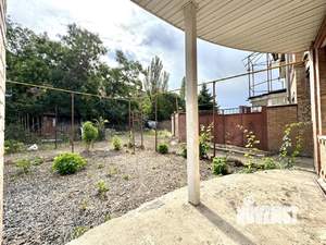 Дом 250м&sup2;, 3-этажный, участок 3 сот.  