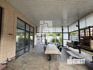 Дом 470м&sup2;, 2-этажный, участок 8 сот.  