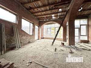 Дом 250м&sup2;, 3-этажный, участок 2 сот.  