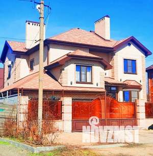 Дом 410м², 3-этажный, участок 6 сот.  