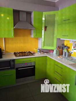 Дом 96м&sup2;, 2-этажный, участок 3 сот.  