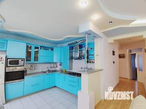 Дом 340м², 3-этажный, участок 5 сот.  