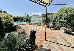 Дом 136м&sup2;, 2-этажный, участок 6 сот.  