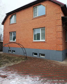 Дом 174м², 2-этажный, участок 15 сот.  