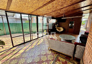 Дом 136м&sup2;, 2-этажный, участок 6 сот.  