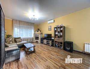 Дом 220м², 2-этажный, участок 5 сот.  