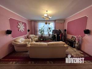 Дом 260м&sup2;, 2-этажный, участок 3 сот.  