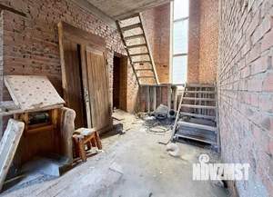 Дом 300м&sup2;, 2-этажный, участок 10 сот.  