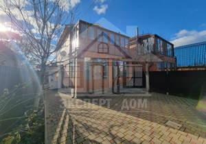 Дом 128м&sup2;, 2-этажный, участок 3 сот.  