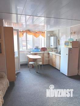 Дом 52м&sup2;, 2-этажный, участок 1 сот.  