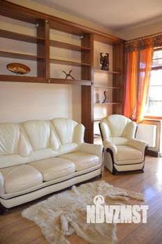 Дом 190м&sup2;, 2-этажный, участок 8 сот.  