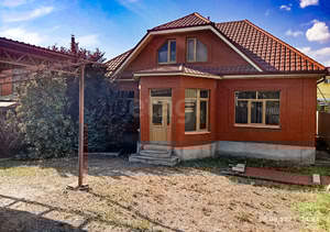 Дом 160м&sup2;, 2-этажный, участок 4 сот.  