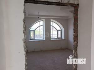 Дом 600м&sup2;, 4-этажный, участок 6 сот.  