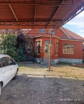 Дом 160м&sup2;, 2-этажный, участок 4 сот.  