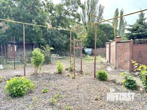 Дом 250м&sup2;, 3-этажный, участок 3 сот.  