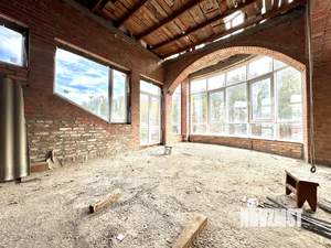 Дом 250м², 3-этажный, участок 3 сот.  