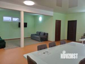 Дом 318м&sup2;, 3-этажный, участок 4 сот.  