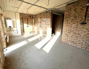 Дом 105м&sup2;, 2-этажный, участок 4 сот.  